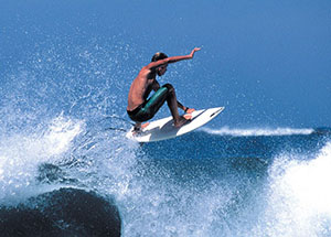 Tamarindo surf instructor Elmer Zelaya Ugarte