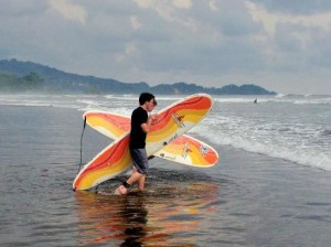 Sunset Surf Dominical 1