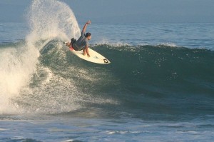 Playa Camaronal Surfing