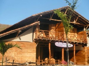 Playa Hermosa Beach Hotel and Surf Camp 1