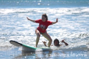 playa flamingo surfing